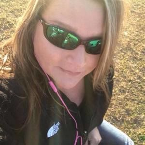 Meet your Posher, Stefanie